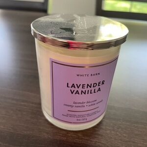 White Barn Cream and Silver Bath & Body Candle